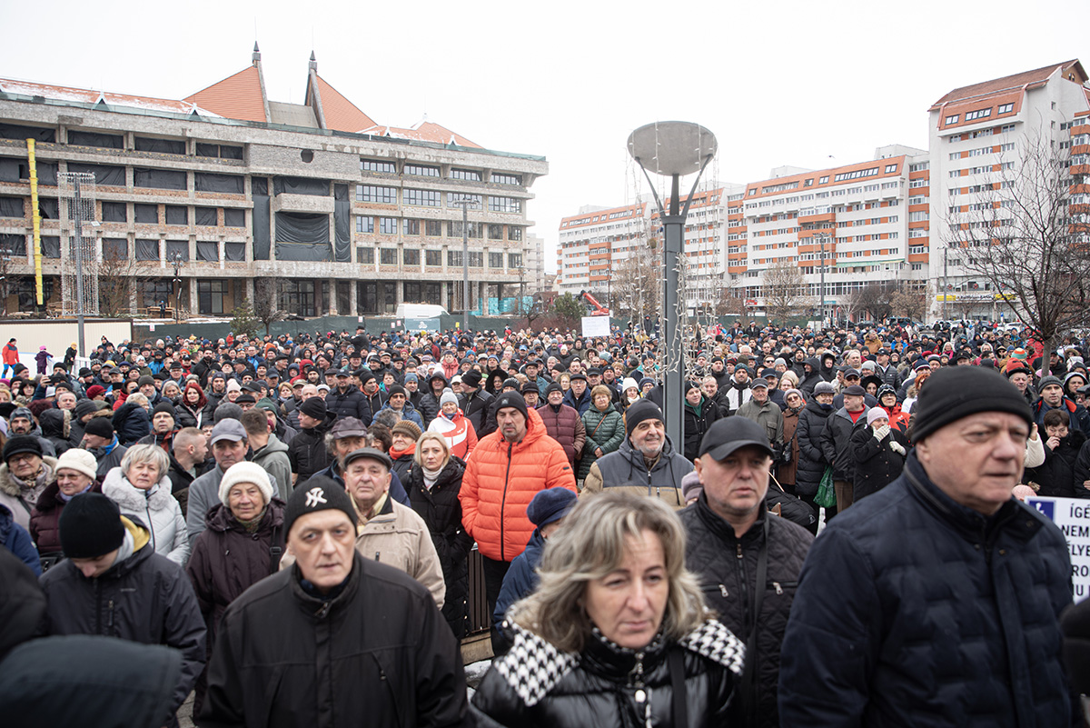 Adóstopot követelnek a csíkszeredaiak